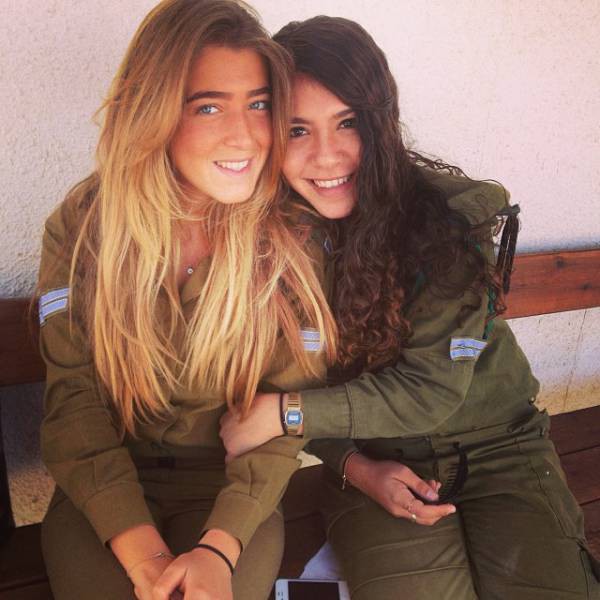 israeli_army_girls_that_are_real_beauties_in_uniform_640_04