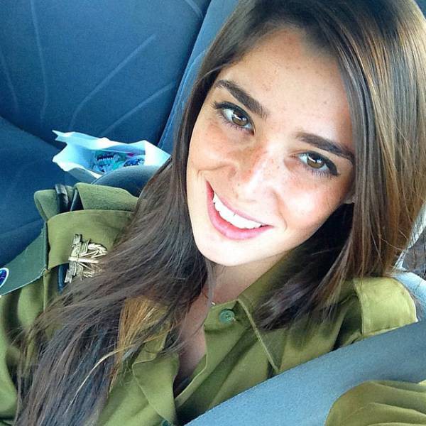 israeli_army_girls_that_are_real_beauties_in_uniform_640_09