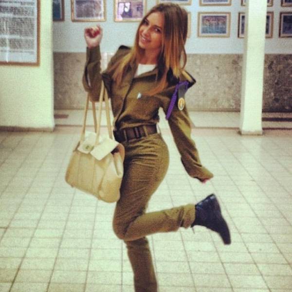 israeli_army_girls_that_are_real_beauties_in_uniform_640_22