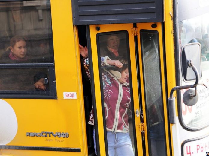 1475607297_avtobus-bitkom-v-irkutske