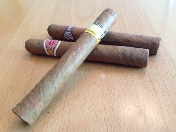 cigar_smoke_havana_tobacco_addiction_smoking