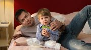 Стас Пьеха о трудном периоде в жизни — «Когда умирал, просил послушать голос сына»