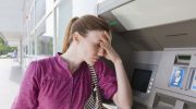 Как вернуть карту, которую «скушал» банкомат, всего за 1 минуту